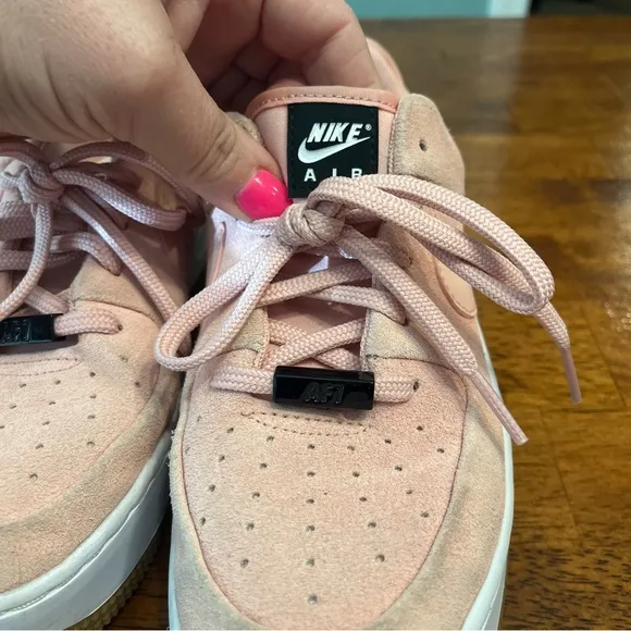 Nike Women’s Air Force 1 Sage Low Suede Platform pink shoes size 6.5