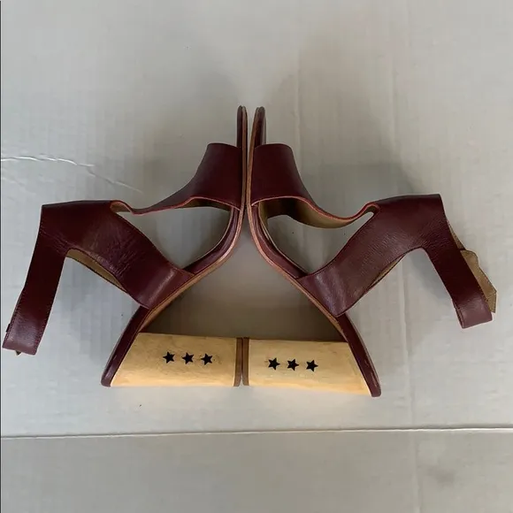 NINA PAYNE | Anthropologie Plum Star Heel Sandals