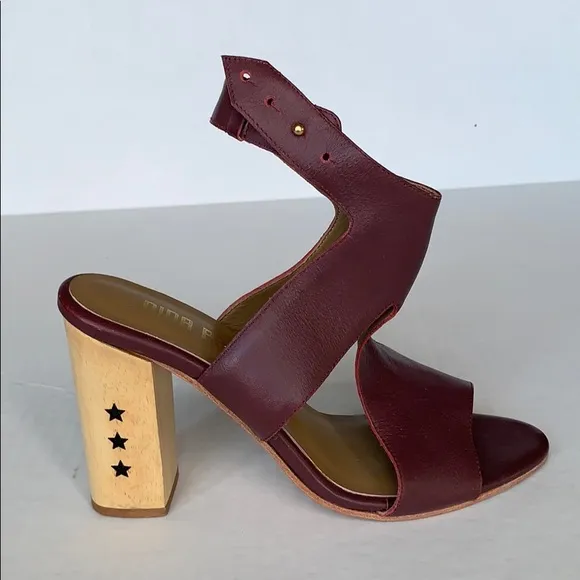 NINA PAYNE | Anthropologie Plum Star Heel Sandals