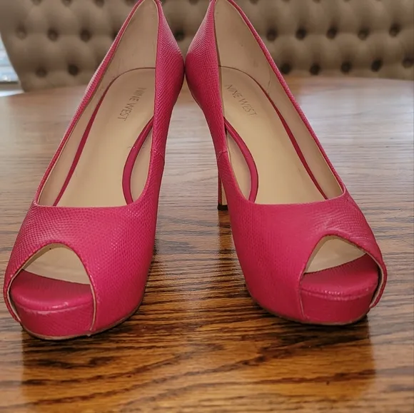 Nine West Hot Pink Genuine Leather Platform Peep Toe Sandal Shoes Pumps Heels