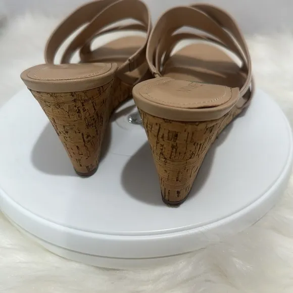Nine West Sandals Size 8