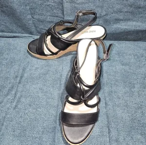 NINE WEST wedge heeled sandals 9.5