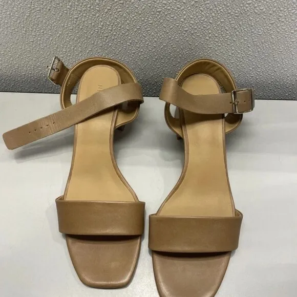 Nisolo Stella Block Heel Sandals – Women’s Size 9 – Almond – New With Distressed