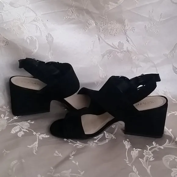 Nurture Block Heel Sandals 5.5 Brand New