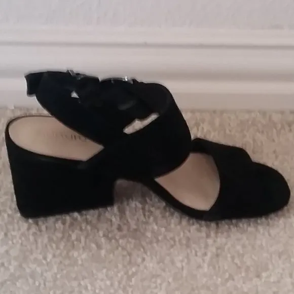 Nurture Block Heel Sandals 5.5 Brand New