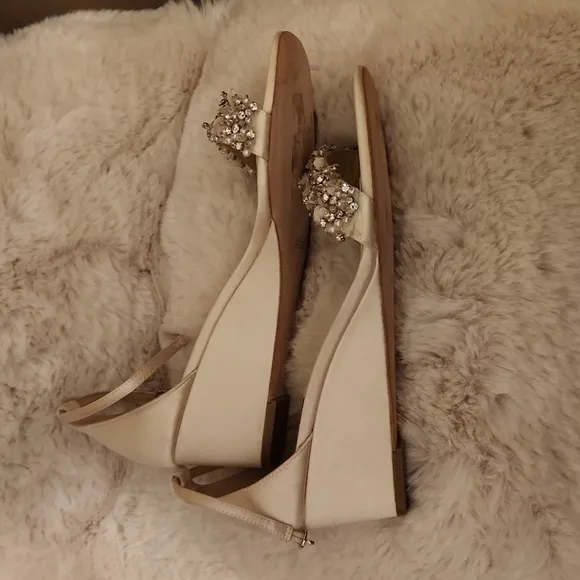 NWOB Badgley Mischka Cream Satin Beaded Wedge Heels-Size 9.5​​​​​​​