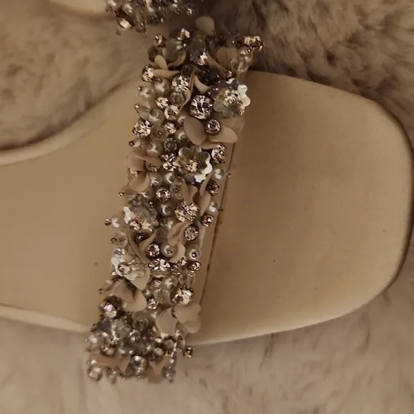 NWOB Badgley Mischka Cream Satin Beaded Wedge Heels-Size 9.5​​​​​​​