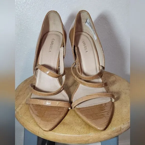NWOB Carvela Gravitate Croc Embossed Heel Sandals Size 10 in Nude Tan