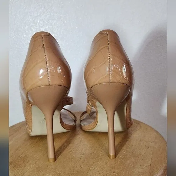 NWOB Carvela Gravitate Croc Embossed Heel Sandals Size 10 in Nude Tan