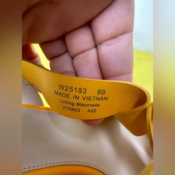 NWOB COLE HAAN JAMIE SANDALS RADIEN YELLOW