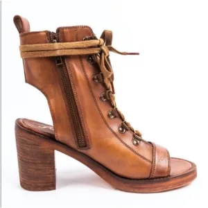 NWOB Free People City Of Lights Heels Size 9