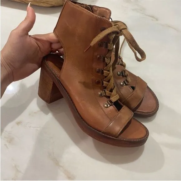NWOB Free People City Of Lights Heels Size 9