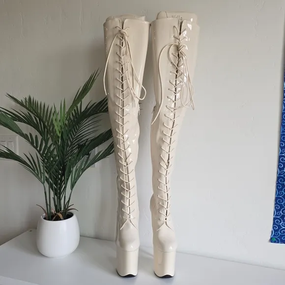 NWOB Hella Heels Lipkit No Angel Front Lace Thigh High Boot 8&quot; Heel Off White