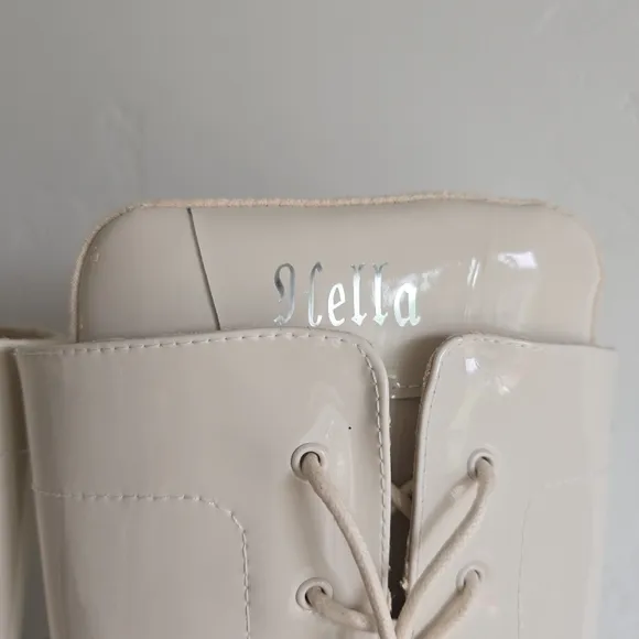 NWOB Hella Heels Lipkit No Angel Front Lace Thigh High Boot 8&quot; Heel Off White