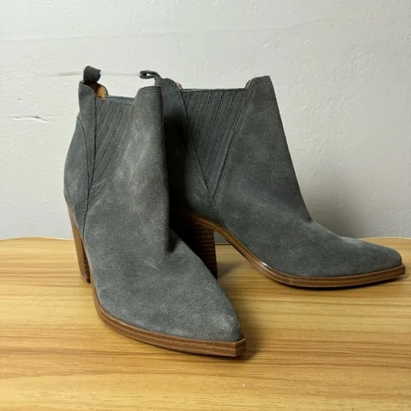 NWOB Mark Fisher LTD Gadri Gray Suede Ankle Boots 7.5
