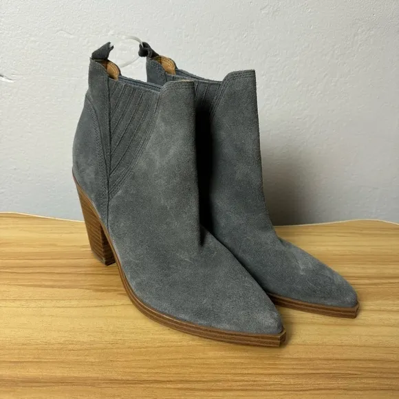 NWOB Mark Fisher LTD Gadri Gray Suede Ankle Boots 7.5