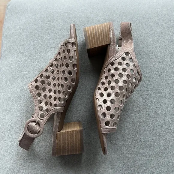 NWOB Paul Green Tico Perforated Block-Heel Sandals Size 4 UK / 6.5 US