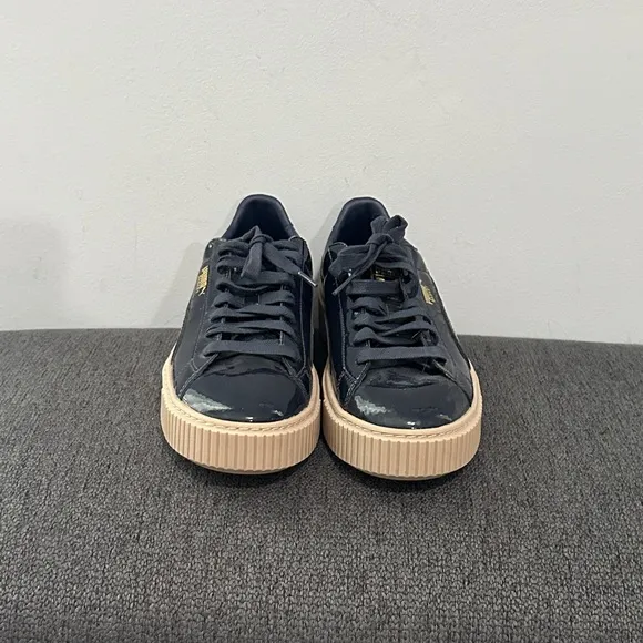 NWOB Puma Basket Navy Sneakers