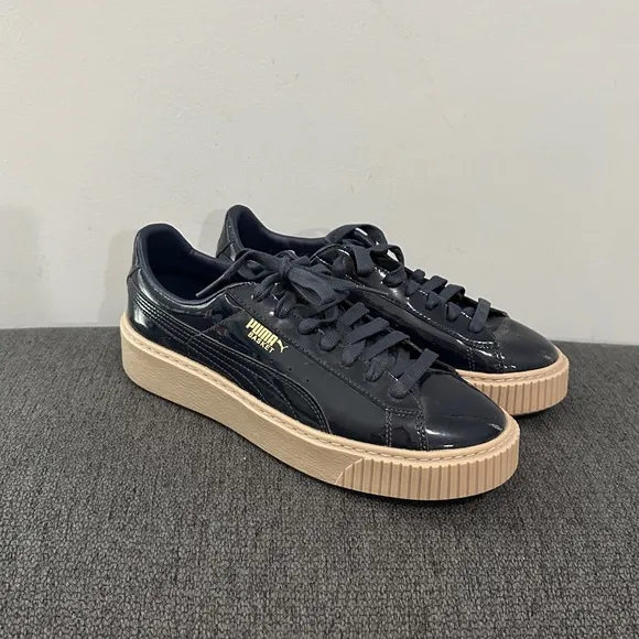 NWOB Puma Basket Navy Sneakers