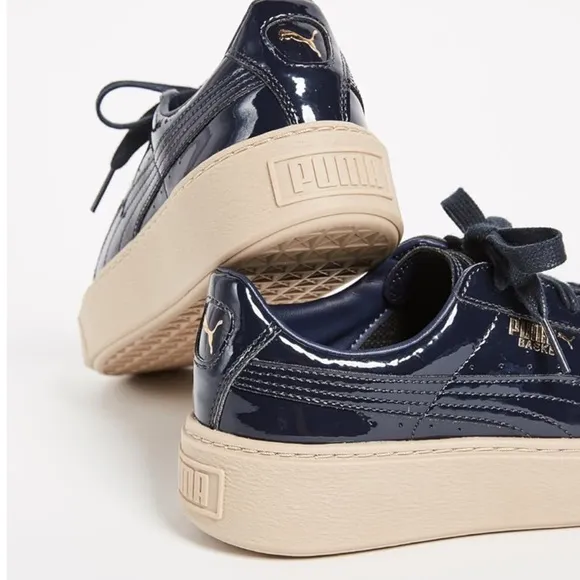 NWOB Puma Basket Navy Sneakers