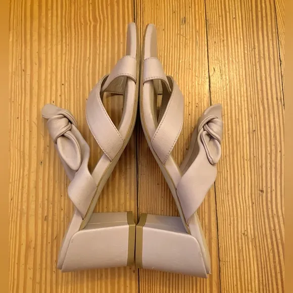 NWOB Stuart Weitzman Play 75 Knot-detail Sandals in Beige Blush Sz 7