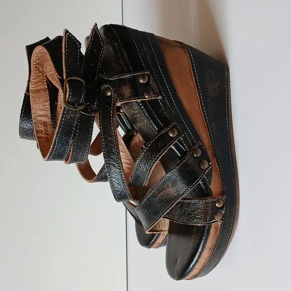 NWOT Bed Stu Jullian Distressed Leather Wooden High Heel Wedge Size 9