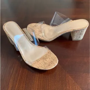 NWOT Clear Vinyl Cork Block Heel Sandals Size 8