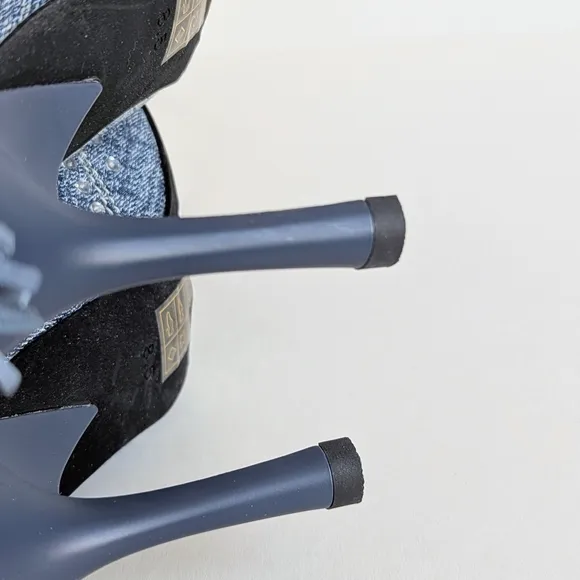 NWOT Jeffrey Campbell Yee Haw Heels Blue Acid Wash Denim Studs Rhinestones sz 8½