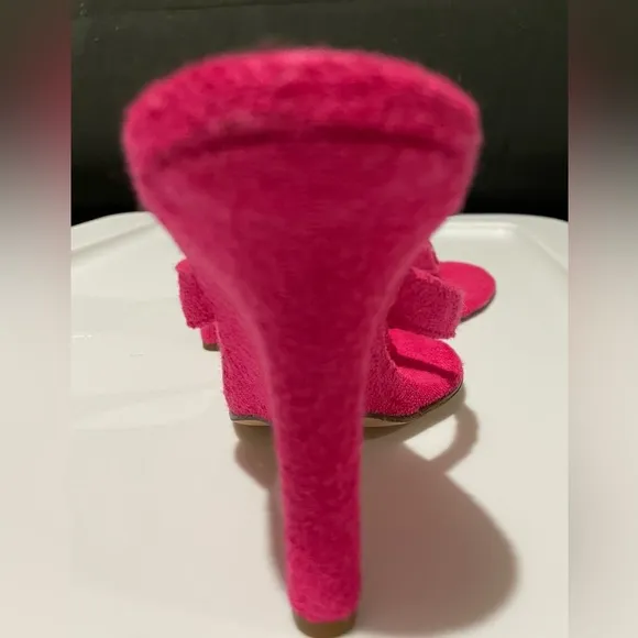 NWOT Jimmy Choo Fuchsia Pink Terry Flip Flop Sandal