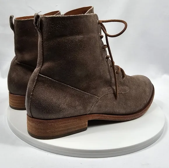 NWOT Kork-Ease Violeta Boot Bootie Lace-Up Burnished Leather Taupe Distress 9.5
