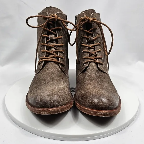 NWOT Kork-Ease Violeta Boot Bootie Lace-Up Burnished Leather Taupe Distress 9.5