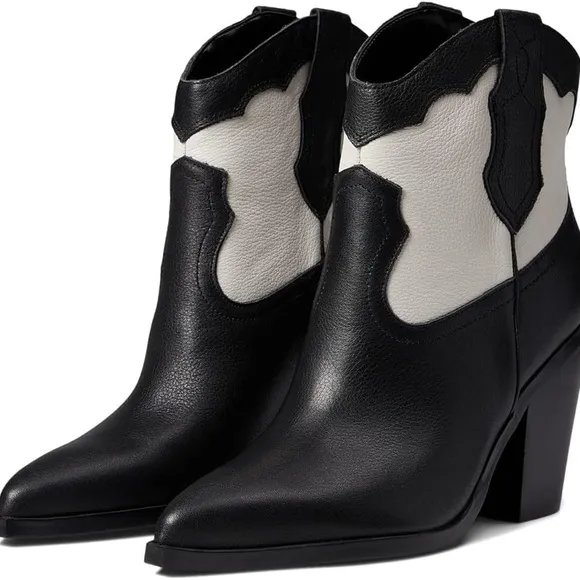 NWOT Marc Fisher LTD Gona Boots Size 9