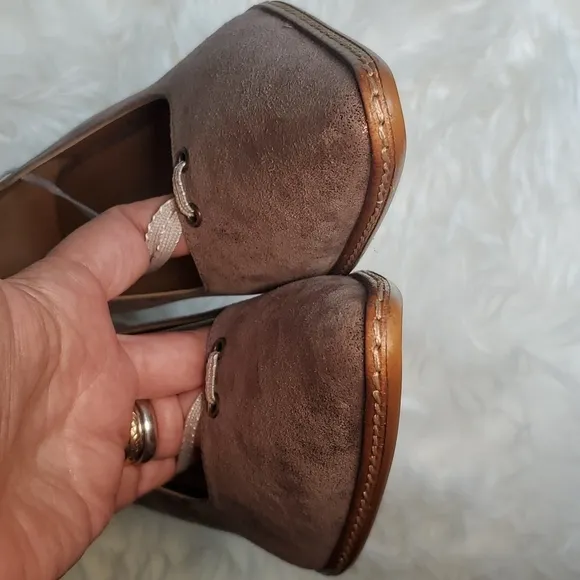 *NWOT* Sundance Odelle lace detail heels
