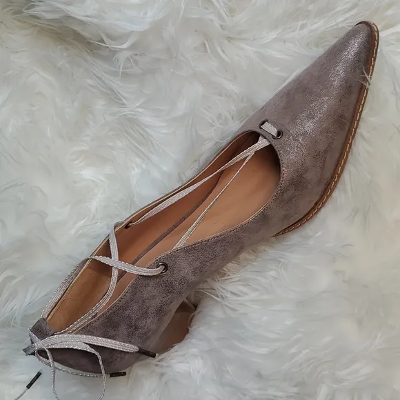 *NWOT* Sundance Odelle lace detail heels