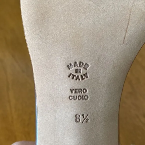 NWOT  Butter  heels