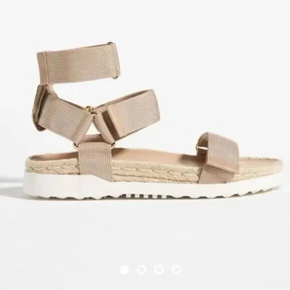NWOT Silent D Anthropologie Trevor Gladiator Neutral Taupe Hook &amp; Loop Sandals