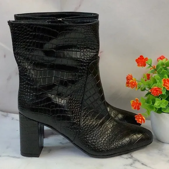 NWT Aquatalia Women's Weatherproof Boots Size 6N Made in Italy