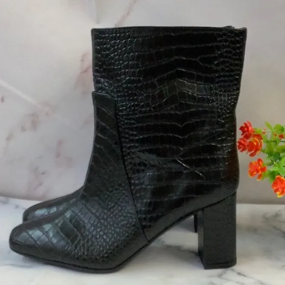 NWT Aquatalia Women's Weatherproof Boots Size 6N Made in Italy
