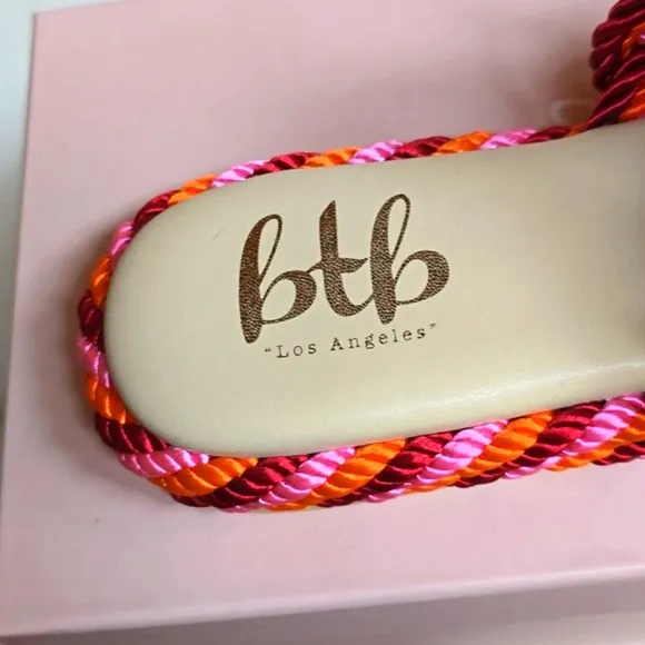NWT Btb Los Angeles Penelope braid sandals in punch size 8