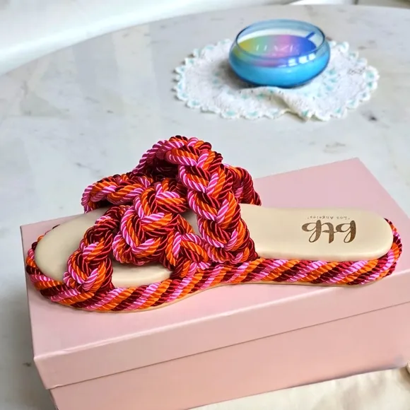 NWT Btb Los Angeles Penelope braid sandals in punch size 8