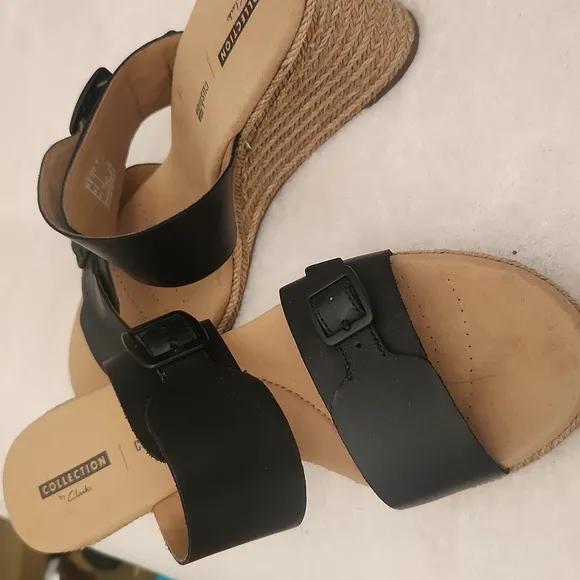 NWT! Clarks Lafley Devin Wedge Sandals Cusion Sole  Leather