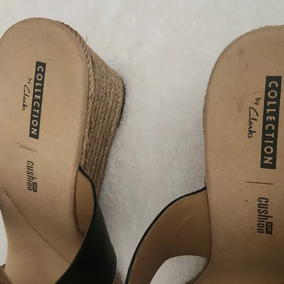 NWT! Clarks Lafley Devin Wedge Sandals Cusion Sole  Leather