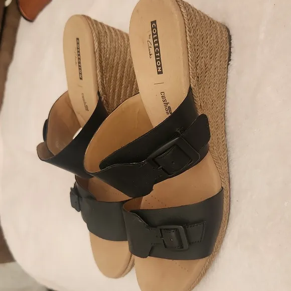 NWT! Clarks Lafley Devin Wedge Sandals Cusion Sole  Leather