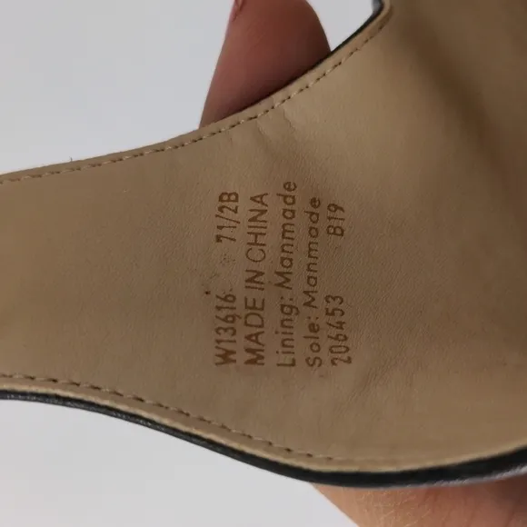 NWT COLE HAAN Leather Wedge Sandals