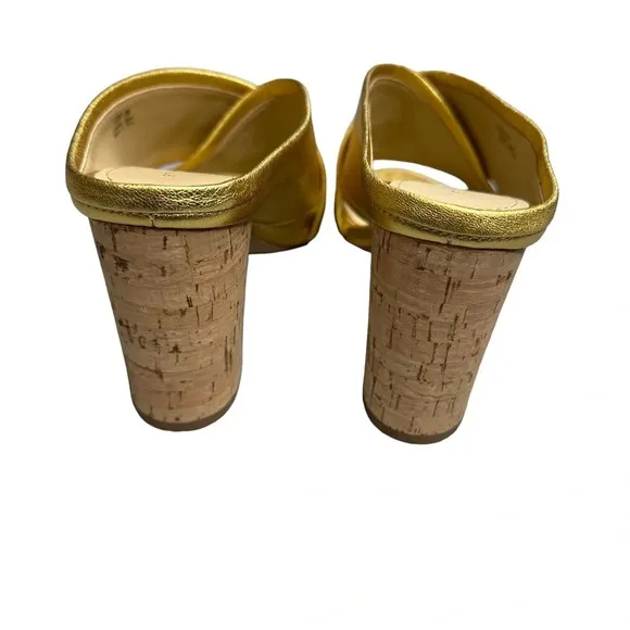 NWT Etienne Aigner Lido Cork Heel Sandal in Mettlic Gold Leather. Sz: 7