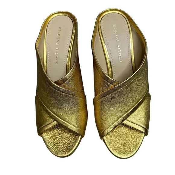 NWT Etienne Aigner Lido Cork Heel Sandal in Mettlic Gold Leather. Sz: 7
