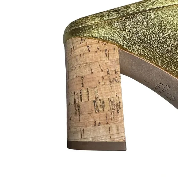 NWT Etienne Aigner Lido Cork Heel Sandal in Mettlic Gold Leather. Sz: 7