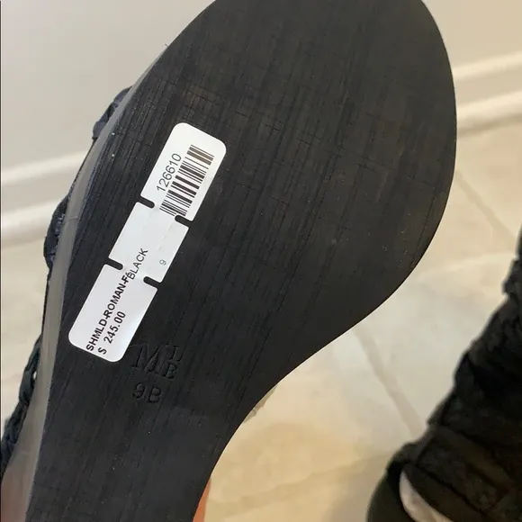 NWT Mia Limited Edition Black Wedge SZ 9
