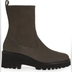 NWT Paul Green Newbury Bootie in Iron Grained Sz 9.
