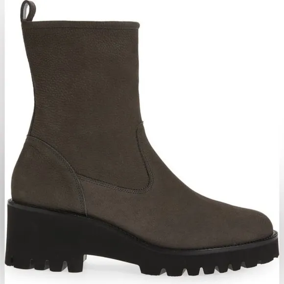 NWT Paul Green Newbury Bootie in Iron Grained Sz 9.